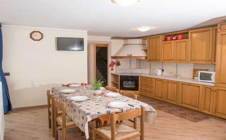 Dina Apartments, Livigno, Dining Area